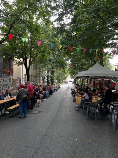 Langer Kieztisch geht loooooooos🥳🥳🥳🥳🥳🥳🥳🥳🥳🥳🥳